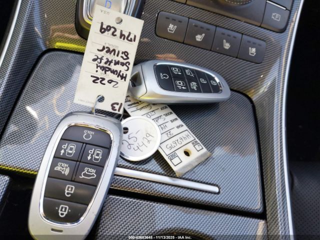 Hyundai SANTA FE Limited Image 12