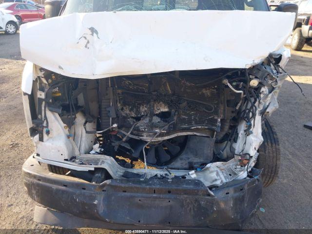 Chevrolet Express Work Van Image 9