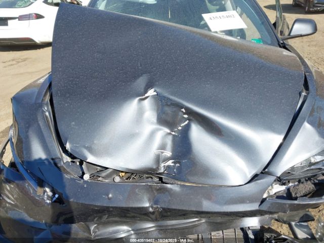 Tesla Model 3 Performance Image 18