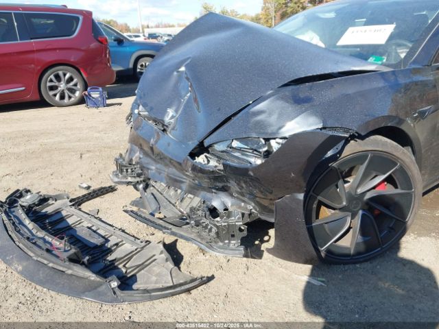 Tesla Model 3 Performance Image 4