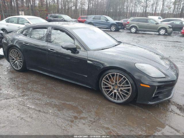  Salvage Porsche Panamera