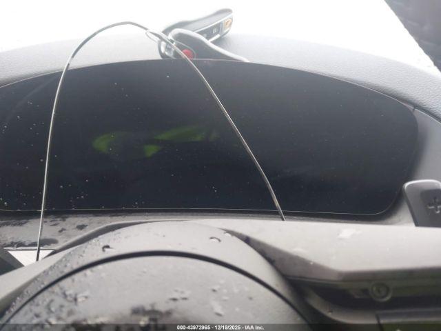 Porsche Panamera 4 Image 6