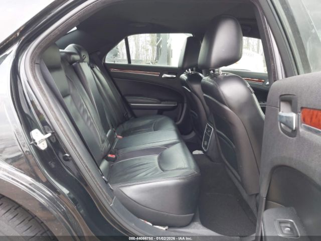 Chrysler 300 Motown Image 11