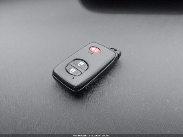 Toyota Prius Ii Image 8