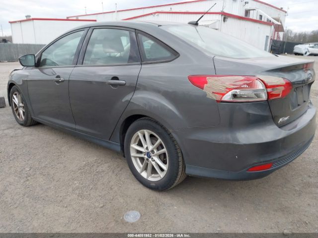 Ford Focus Se Image 11