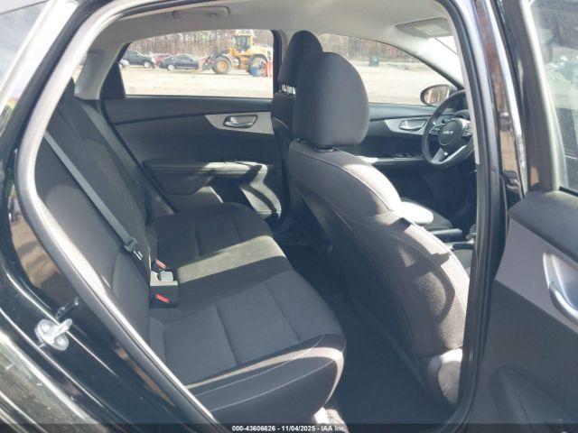 Kia Forte Lxs Image 2