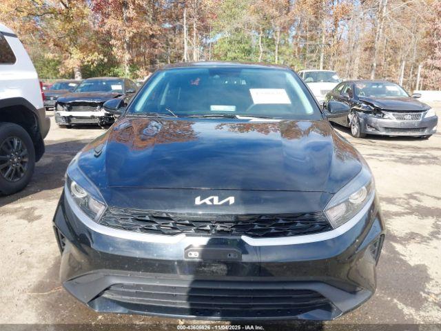 Kia Forte Lxs Image 9