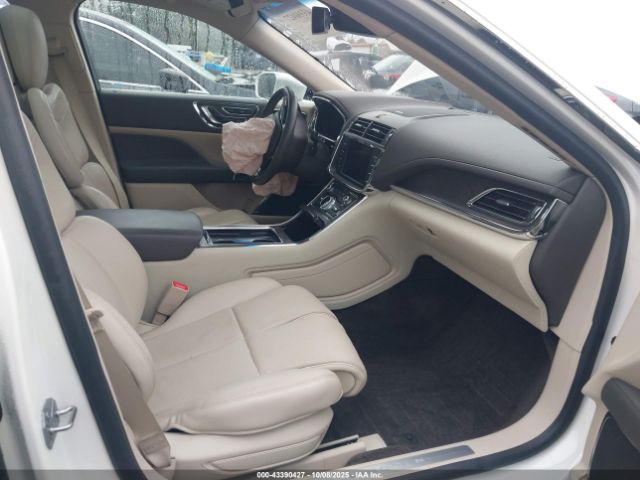 Lincoln Continental Reserve Image 12