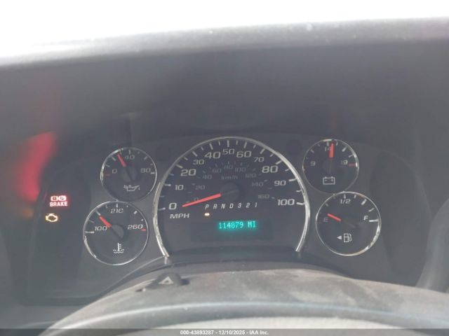 Chevrolet Express Work Van Image 10