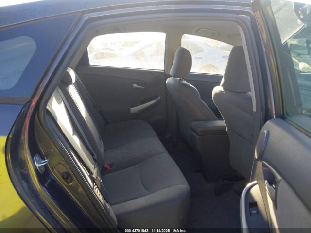 Toyota Prius Iii Image 6