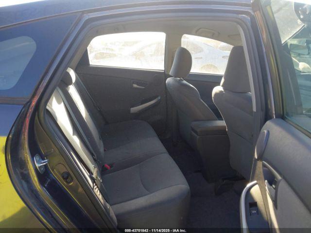 Toyota Prius Iii Image 6