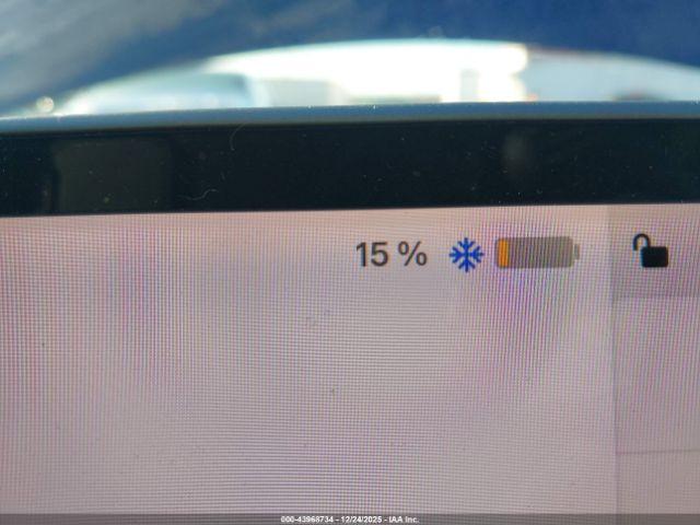 Tesla Model 3 Image 15