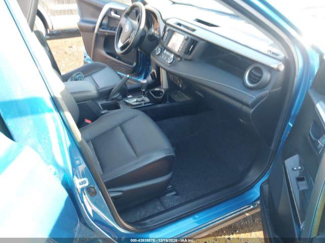 Toyota RAV4 Limited Image 13