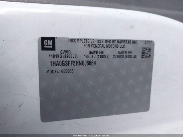 Chevrolet Express Work Van Image 18