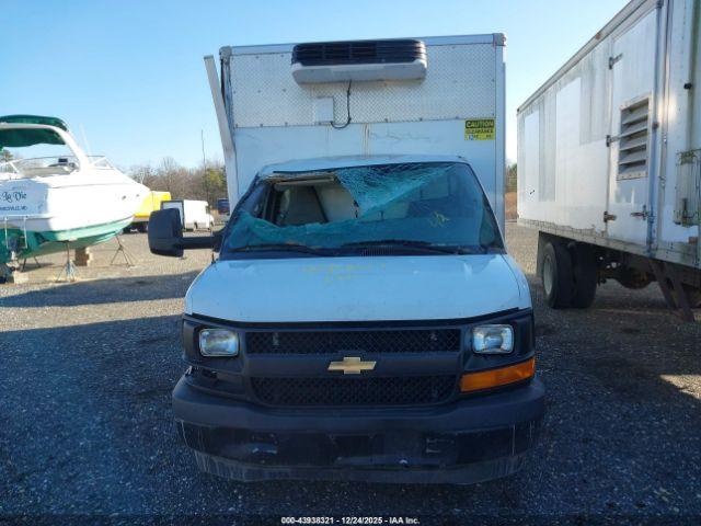 Chevrolet Express Work Van Image 13