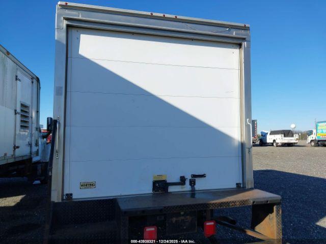 Chevrolet Express Work Van Image 11