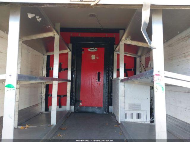 Chevrolet Express Work Van Image 9