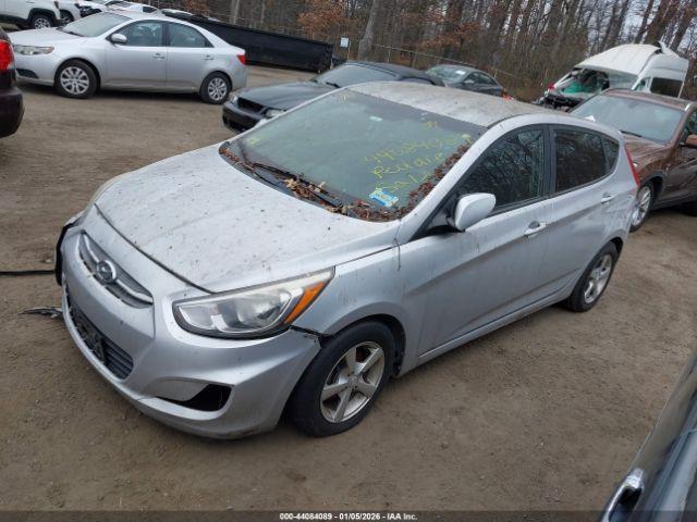 Hyundai ACCENT Image 3