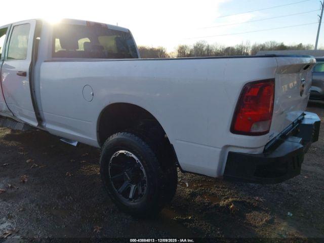 Ram 2500 Tradesman Image 5