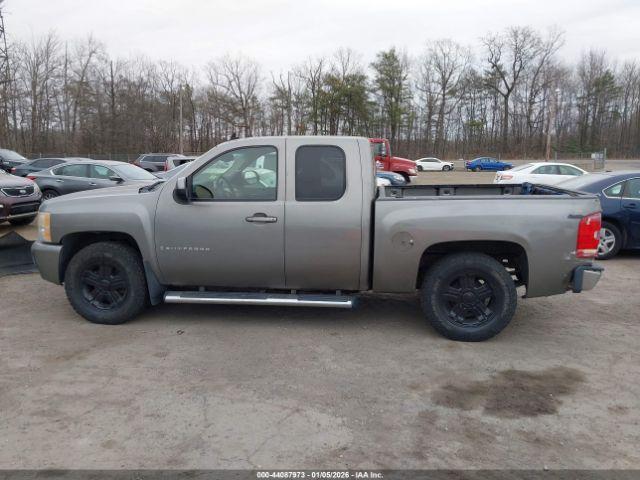 Chevrolet Silverado 1500 Ltz Image 16