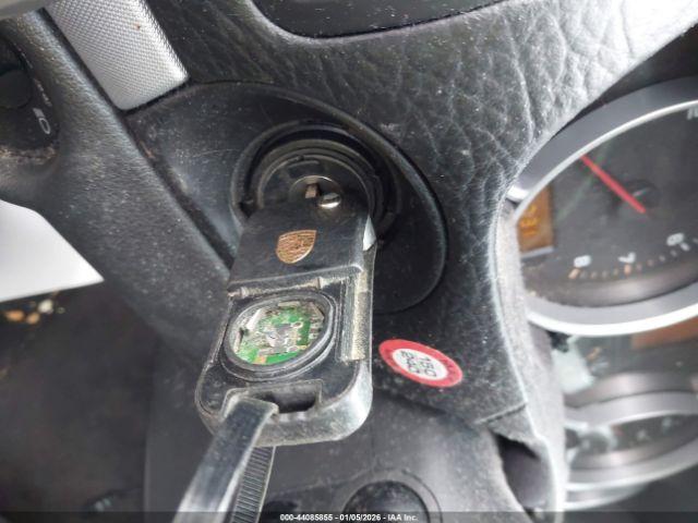 Porsche Cayenne Image 3