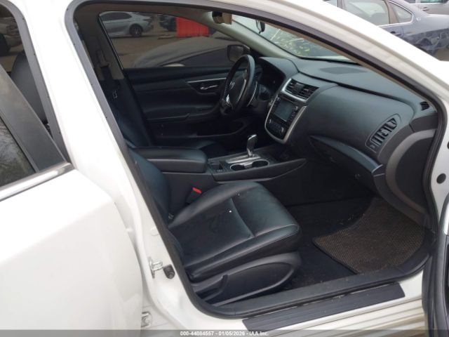 Nissan Altima 2.5 Sr Image 3