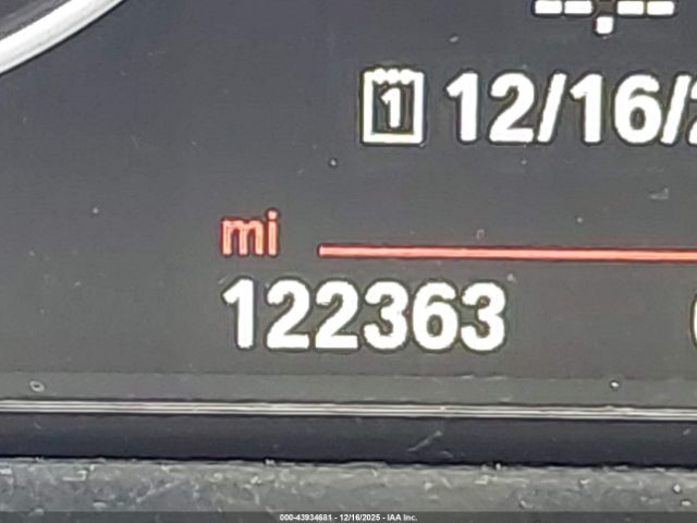 BMW 3 Series Xdrive Image 12