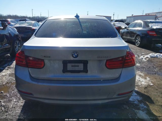 BMW 3 Series Xdrive Image 13