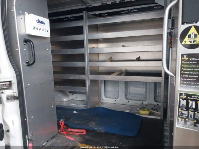 Ford Transit Image 8