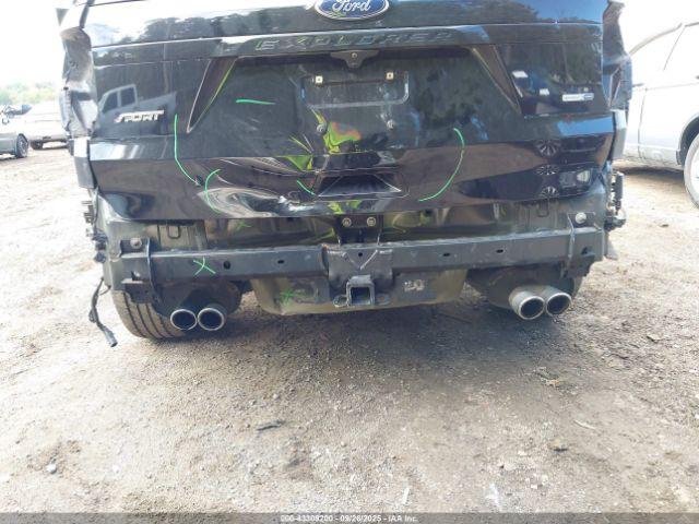 Ford Explorer Sport Image 3