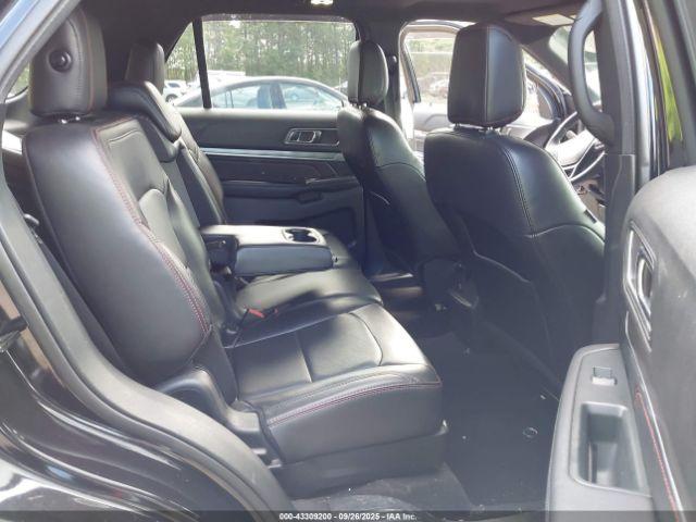 Ford Explorer Sport Image 6