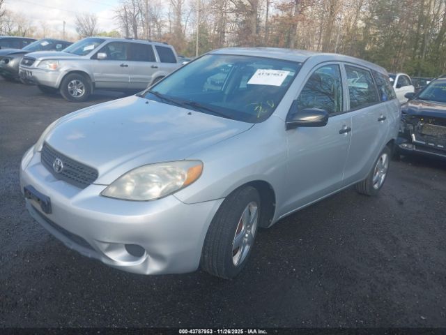 Toyota Matrix Image 10