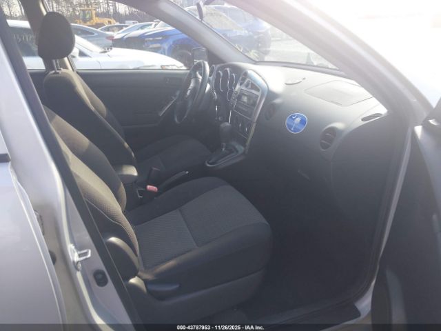 Toyota Matrix Image 17