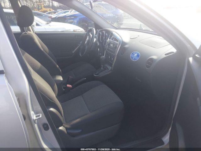 Toyota Matrix Image 17