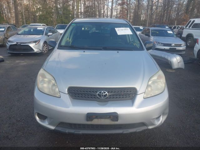 Toyota Matrix Image 11