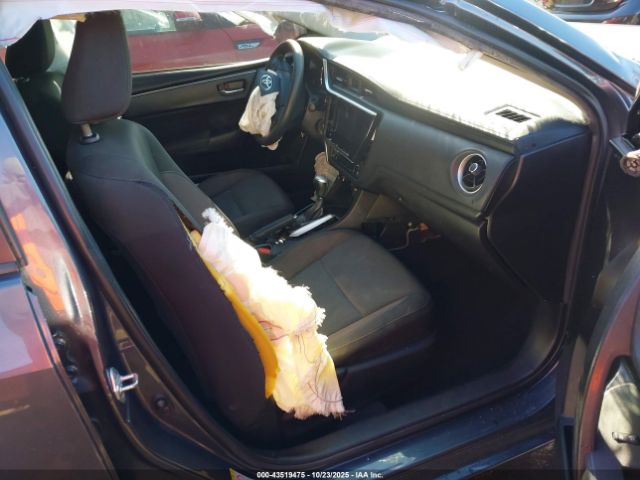 Toyota Corolla Le Image 2