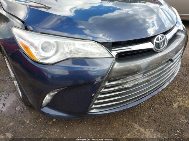 Toyota Camry Le Image 11