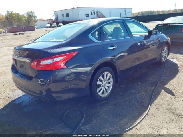 Nissan Altima 2.5 S Image 10