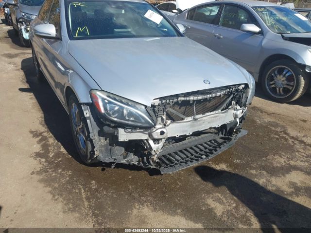 Mercedes-Benz C-Class 4matic Image 4