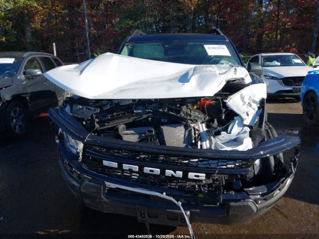 Ford Bronco Outer Banks Image 10
