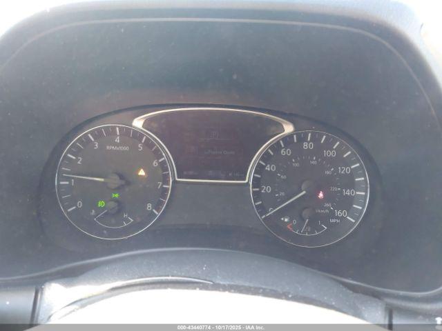 Nissan Pathfinder Sv Image 11