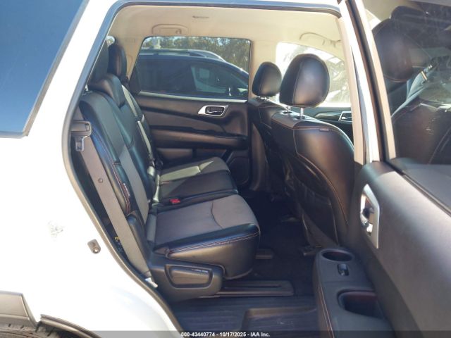 Nissan Pathfinder Sv Image 8