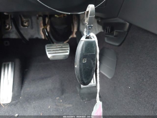 INFINITI G37 Journey Image 6