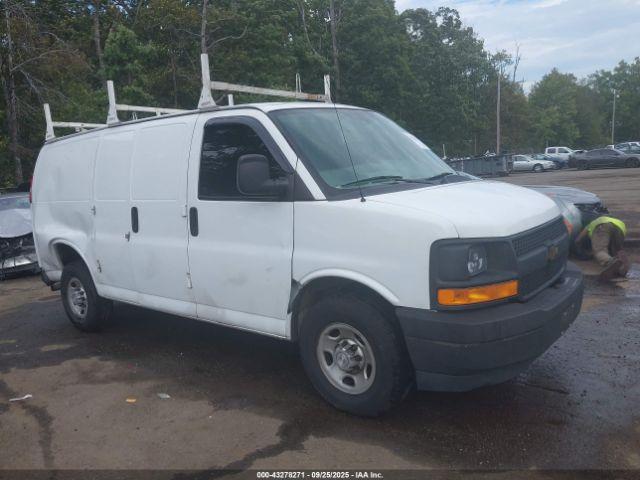 Chevrolet Express Work Van Image 6
