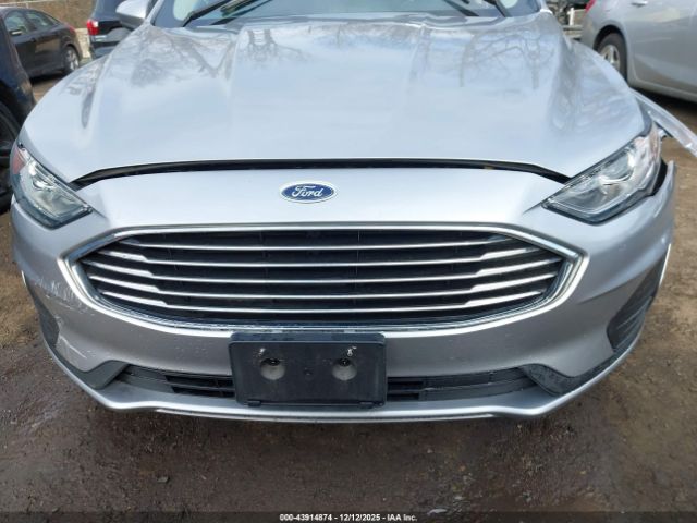 Ford Fusion Se Image 6