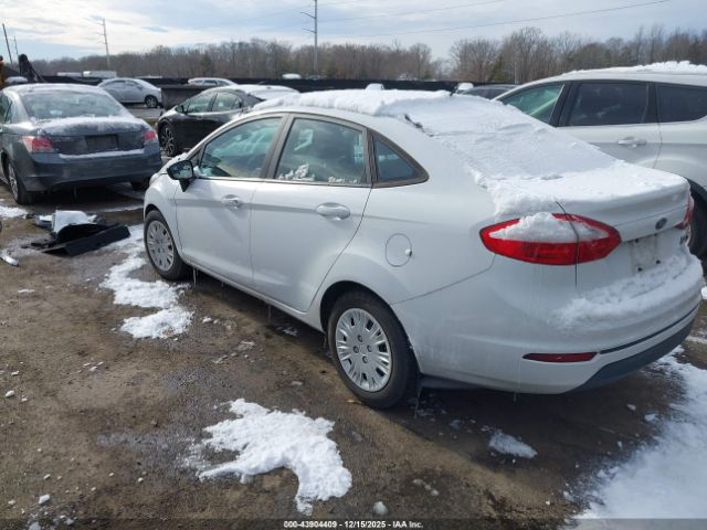 Ford Fiesta S Image 4