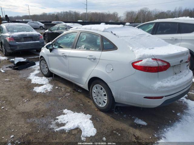 Ford Fiesta S Image 4