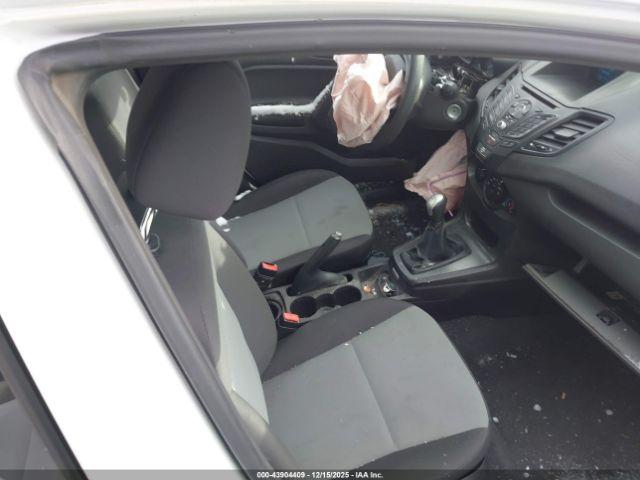 Ford Fiesta S Image 5