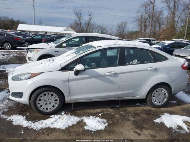 Ford Fiesta S Image 8