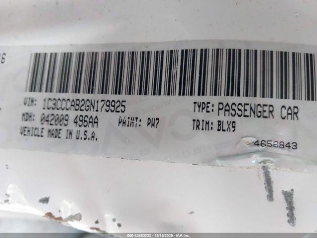 Chrysler 200 Limited Platinum Image 11